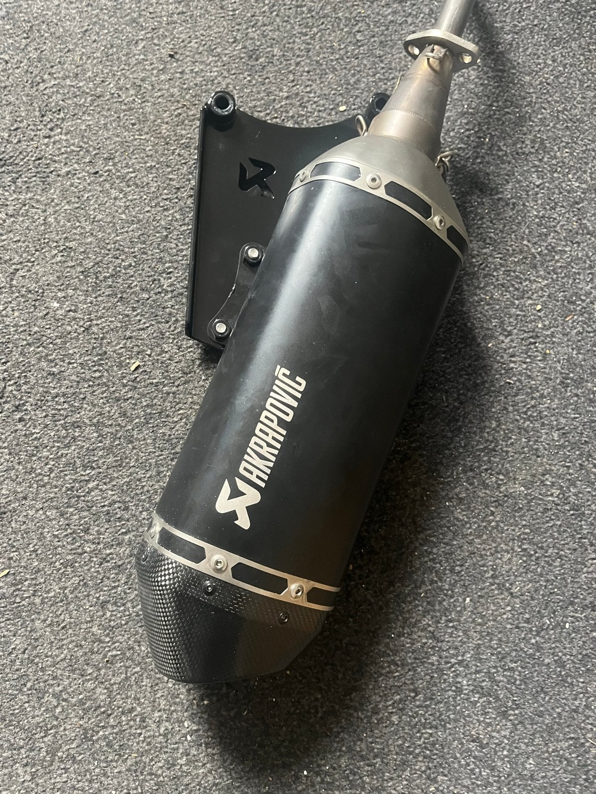 Akrapovic uitlaat voor Vespa 4 takt 2v - Zo goed als nieuw, Ophalen of Verzenden, Zo goed als nieuw, Uitlaat, Vespa