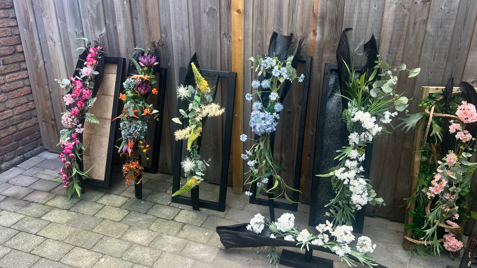 Unieke Wanddecoratie met Kunstbloemen - Diverse Stijlen, Ophalen, Nieuw