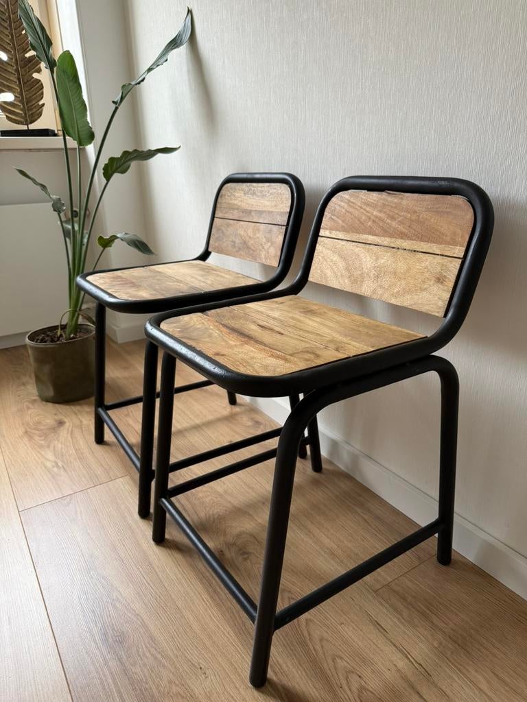 Lage barkrukken/ stoelen, Huis en Inrichting, Barkrukken, Ophalen, Zo goed als nieuw, Hout, 30 tot 60 cm