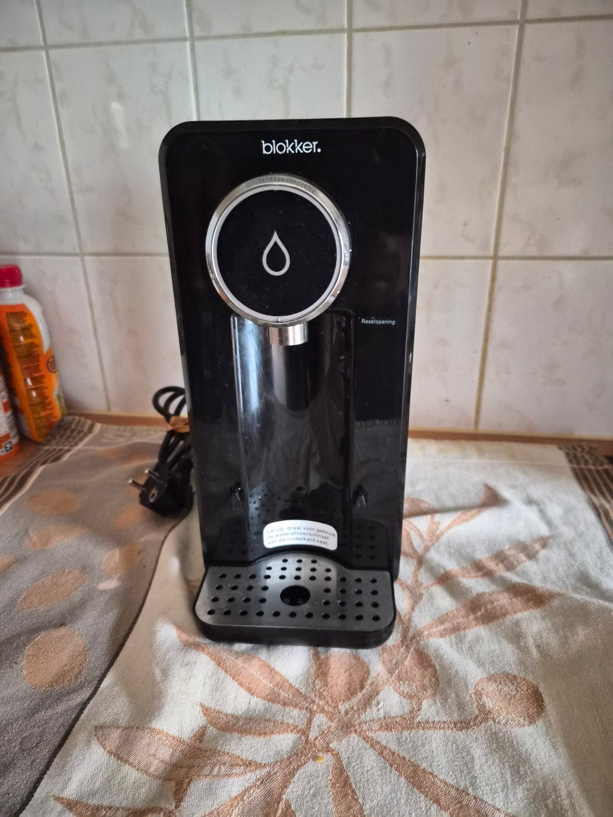 Heet water dispenser, Witgoed en Apparatuur, Waterkokers, 2 liter of meer, Ophalen, Zo goed als nieuw
