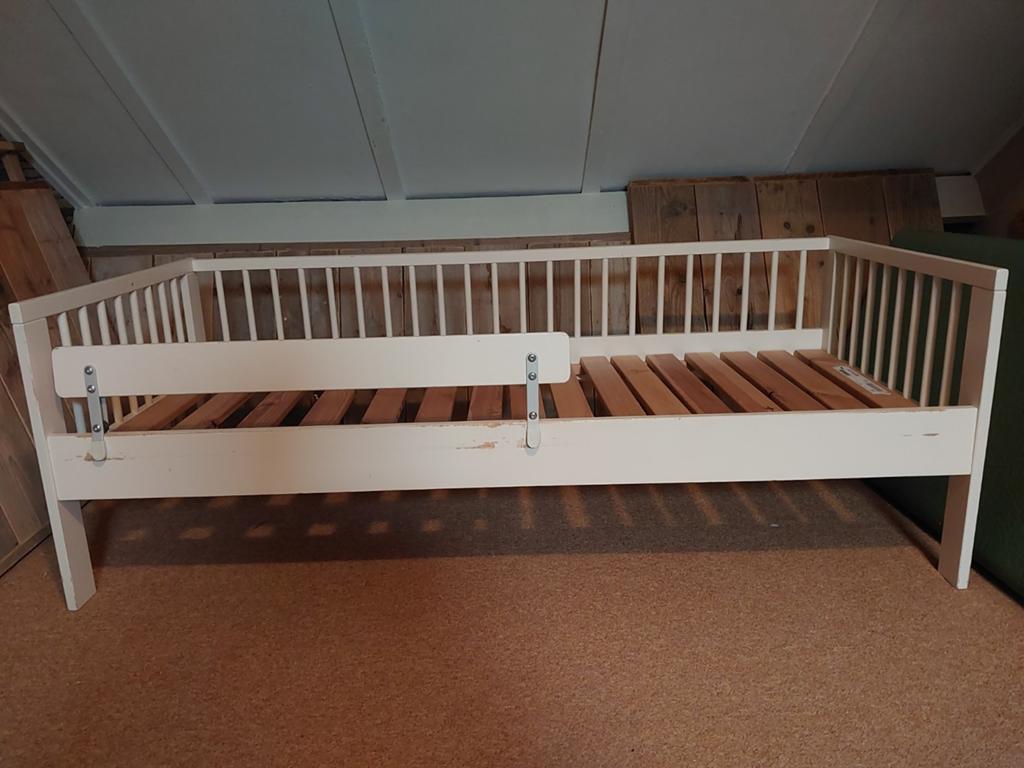 Wit Peuterbed met Lattenbodem T.e.a.b., Kinderen en Baby's, Kinderkamer | Bedden, Gebruikt, 160 tot 180 cm, 70 tot 85 cm, Lattenbodem