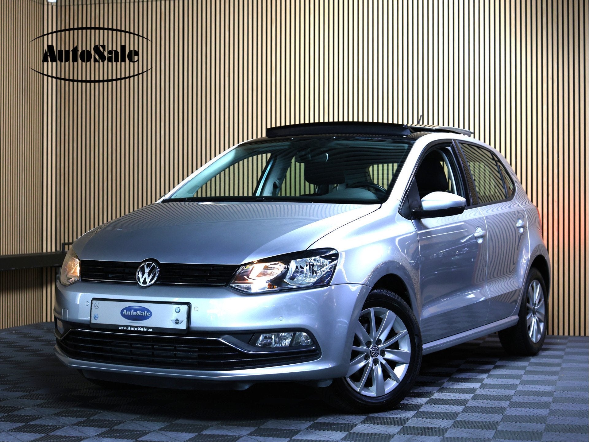 Volkswagen Polo 1.2 TSI Highline DSG PANO CLIMA PDC AUX/CD/S, Stof, Gebruikt, 4 cilinders, Origineel Nederlands