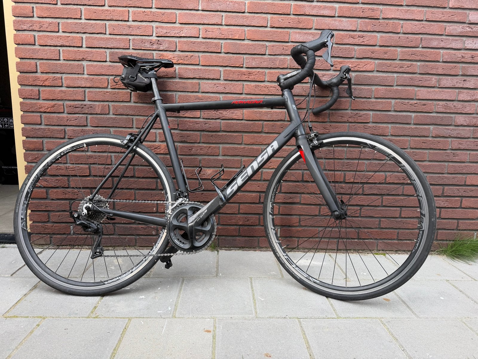 Sensa Romagna racefiets 61cm Shimano 105 afgemonteerd, Fietsen en Brommers, Fietsen | Racefietsen, Overige merken, Gebruikt, Velgrem