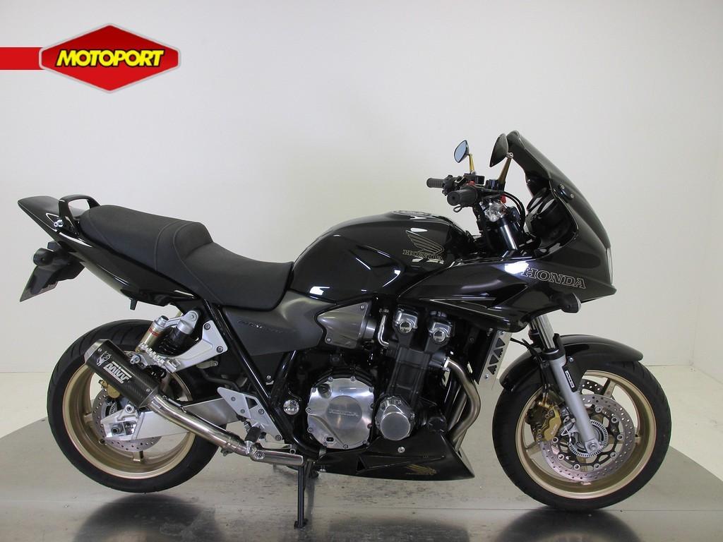Honda CB1300SA (bj 2008), Motoren, Motoren | Honda, Bedrijf, Sport, Honda Nederland BV, Capronilaan 1
1119 NN  Schiphol-Rijk, NL