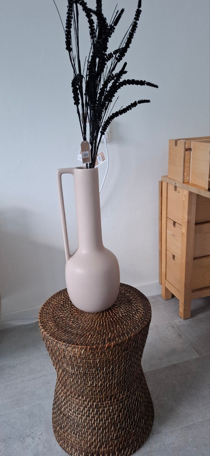 Stijlvolle vaas met zwarte decoratietakken, Huis en Inrichting, Ophalen, Overige kleuren, Inclusief decoratie, Zo goed als nieuw