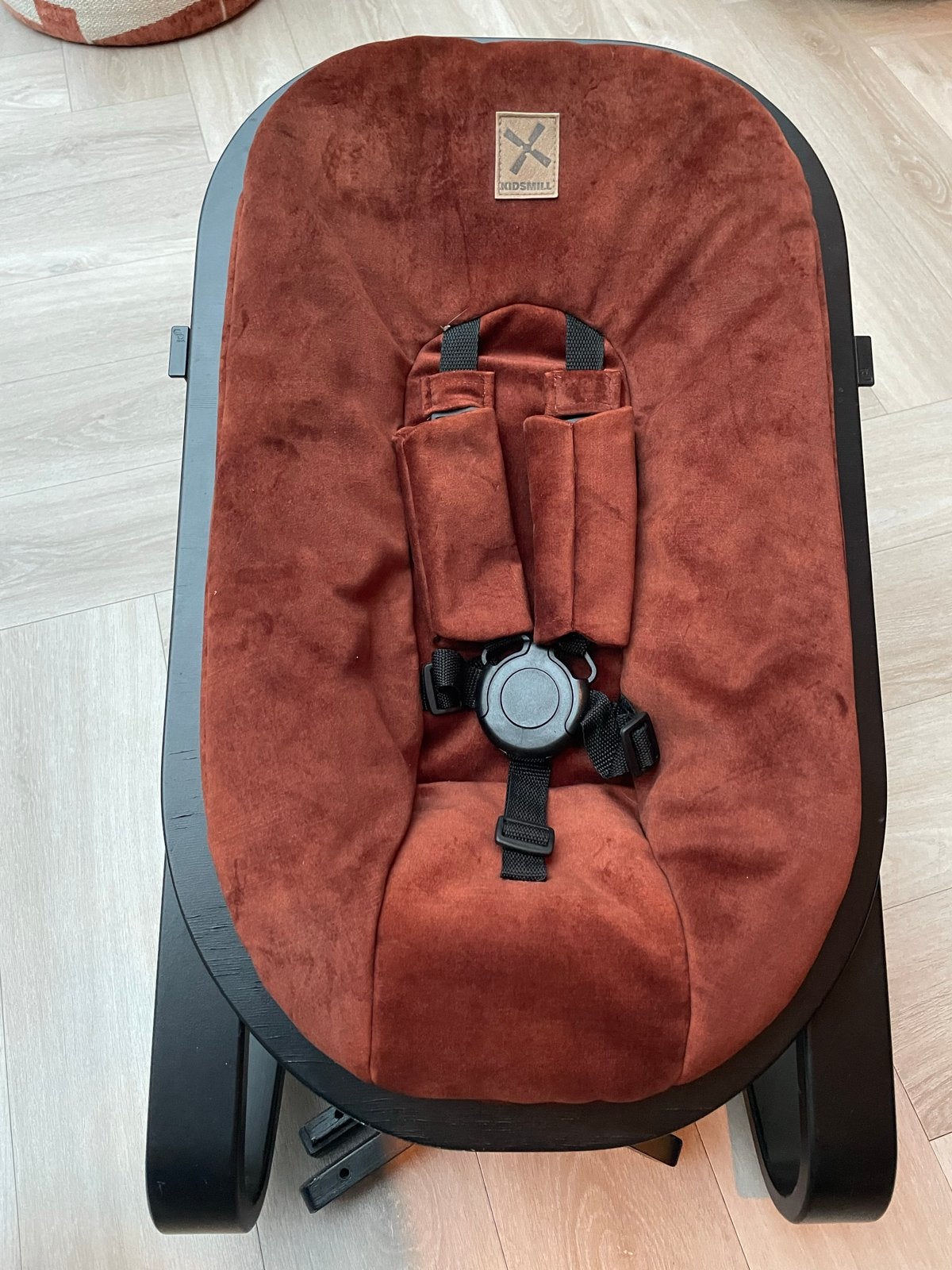 Kidsmill Wiegstoel/Wipstoel - Zwart met Roestbruin, Ophalen, Zo goed als nieuw