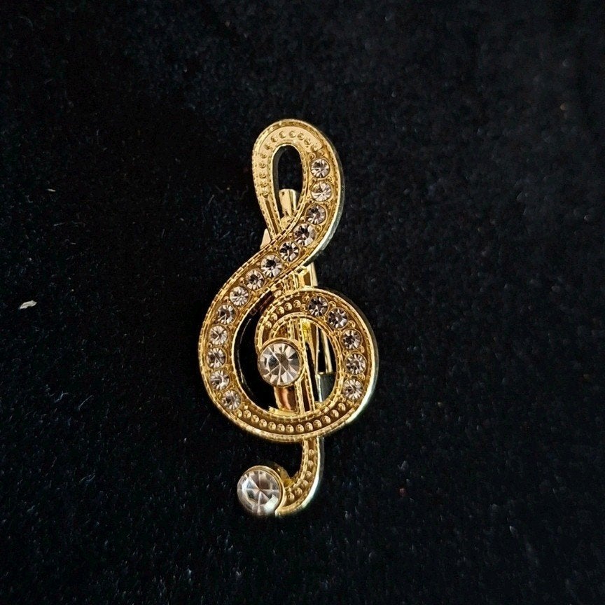 Gouden G-sleutel broche met strass, Sieraden, Tassen en Uiterlijk, Overige materialen, Minder dan 4 cm, Nieuw, Ophalen of Verzenden