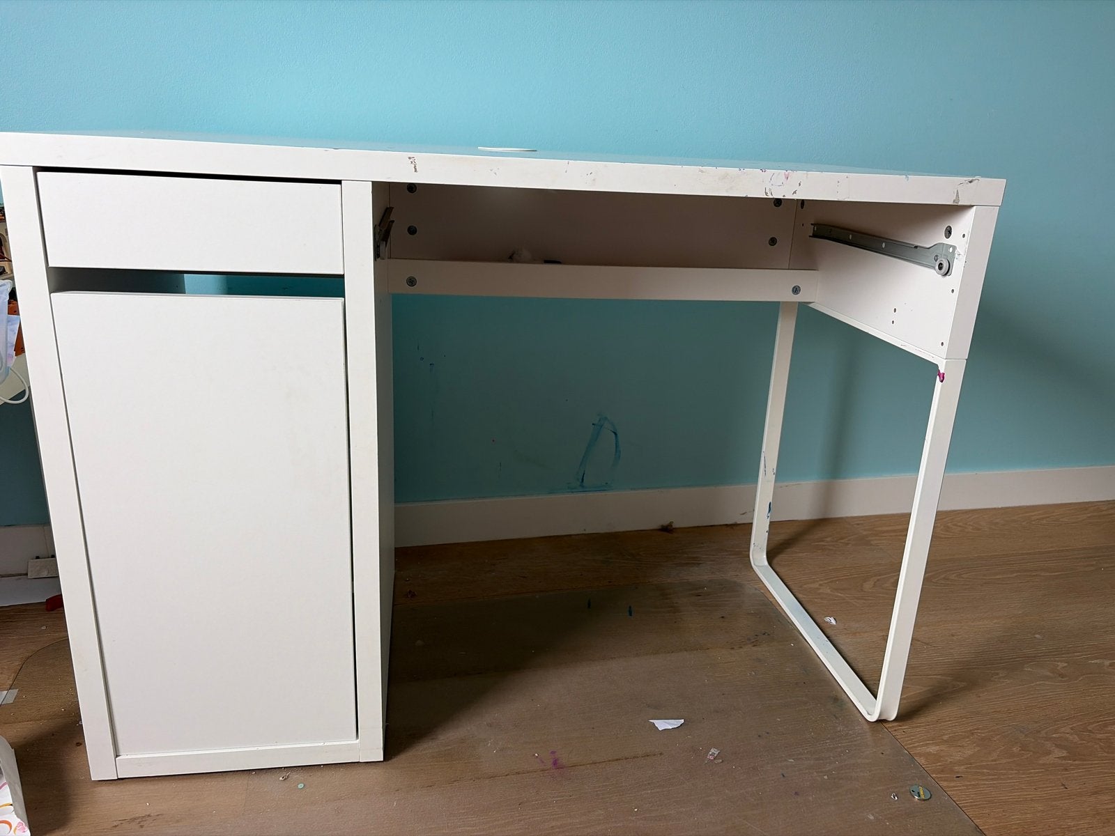 IKEA Micke bureau - Wit met lade en kastje, Ophalen, Gebruikt, 150 cm, Met lades
