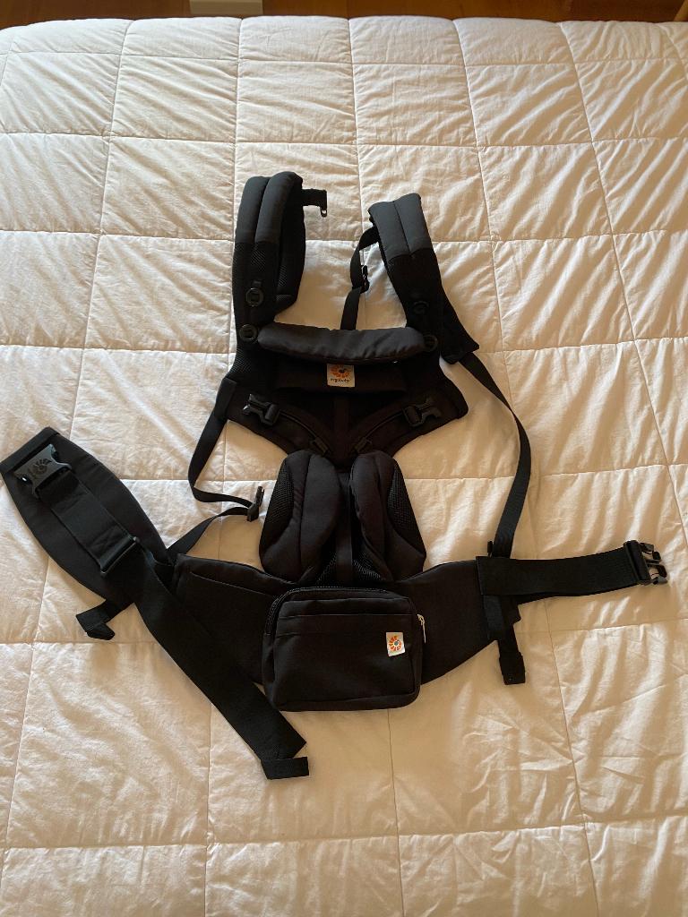 Ergobaby Omny 360 and Rain Cover, Buik of Rug, Zo goed als nieuw, Draagzak, Ophalen