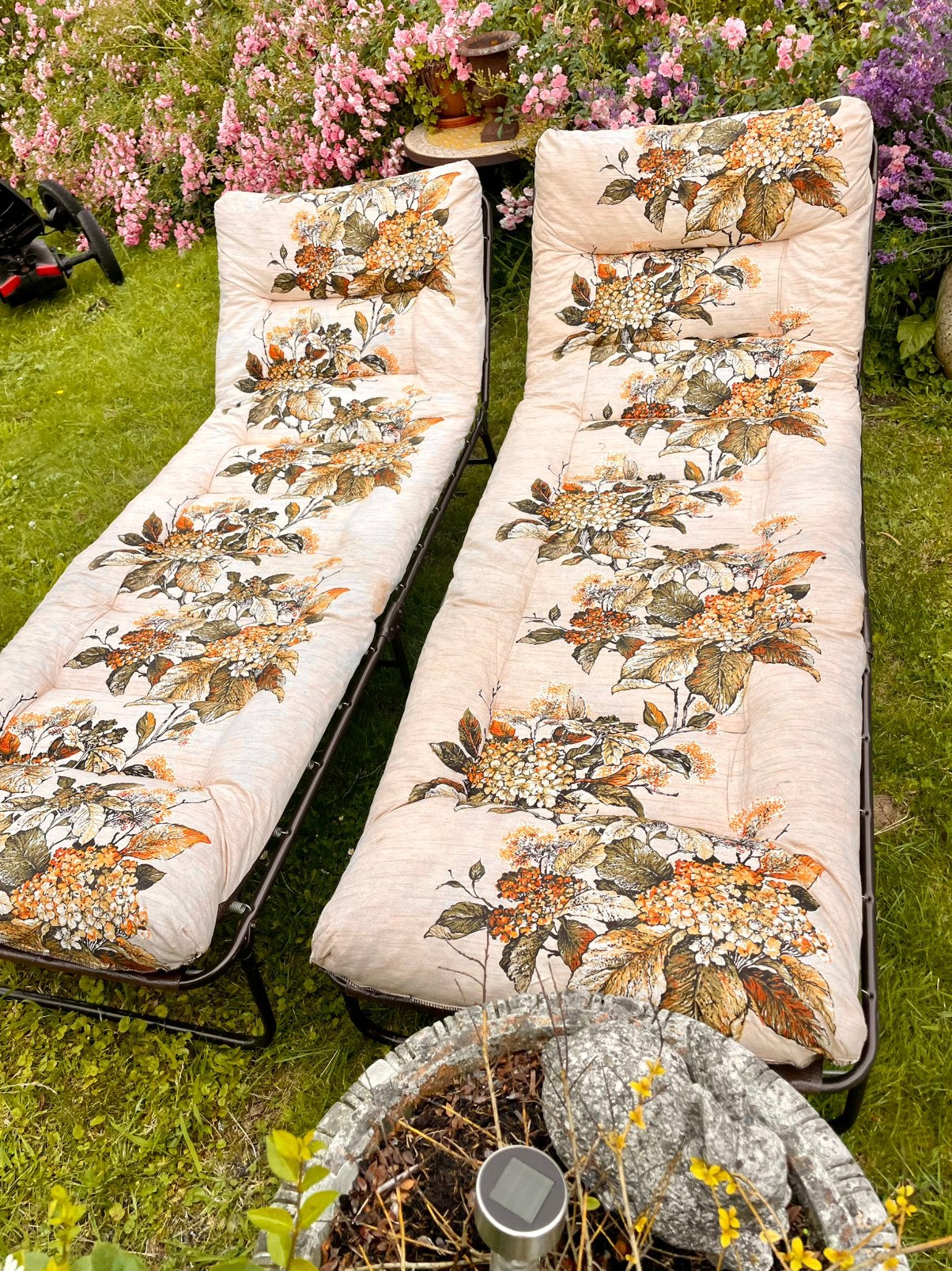Prachtige originele set van 2 retro jaren ’70 ligbedden, Tuin en Terras, Ligbedden, Ophalen, Zo goed als nieuw, Verstelbaar