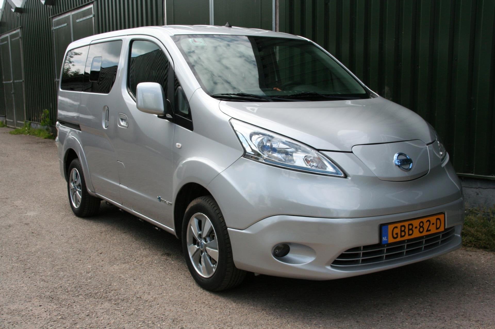 Nissan E-NV200 Evalia 100 % ELEC 5 PEROONS + ROLSTOEL / INVA, Auto's, Nissan, Stof, Gebruikt, Zwart, 1594 kg