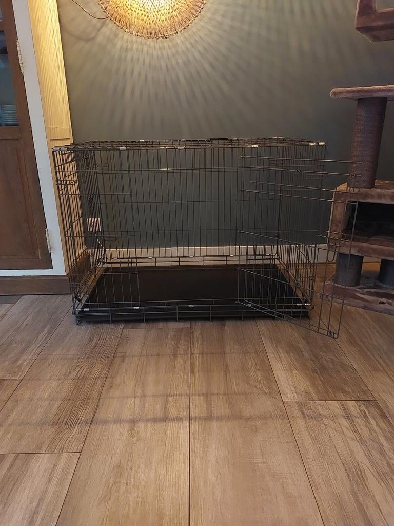 Grote bench hond, Dieren en Toebehoren, Ophalen, Zo goed als nieuw