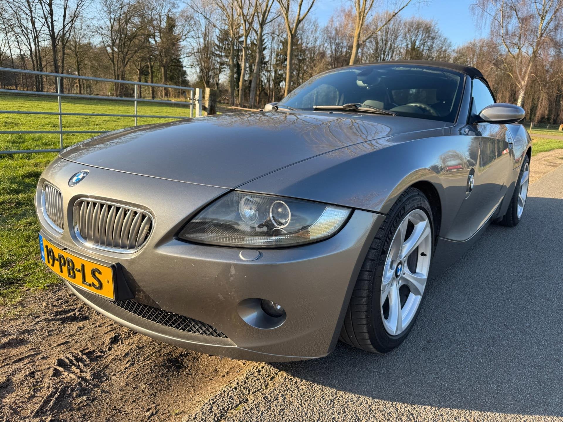 BMW Z4 Roadster 3.0i S 231PK AUTOMAAT met leder en stoelverw, Auto's, Automaat, Achterwielaandrijving, Gebruikt, Zwart