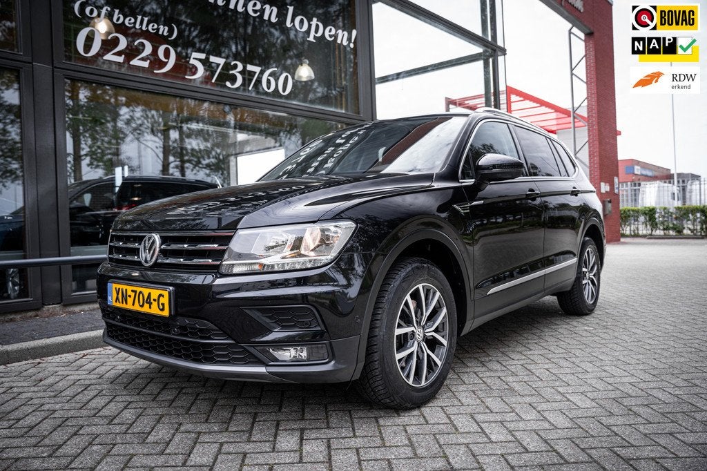 Volkswagen Tiguan Allspace 1.5 TSI Comfortline Business | 7, Stof, 4 cilinders, 150 pk, 7 stoelen
