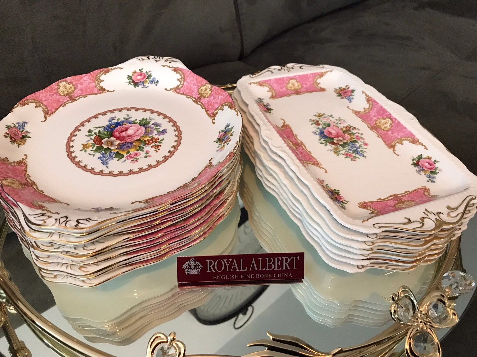 Royal albert LADY CARLYLE, Ophalen, Zo goed als nieuw, Porselein, Kop en/of schotel