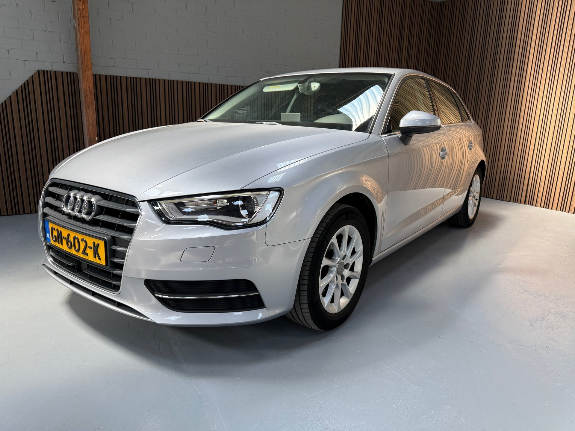 Audi A3 Sportback 1.4 TFSI CoD Attraction Pro Line plus. Lee, Gebruikt, 150 pk, Zilver of Grijs, 1500 kg