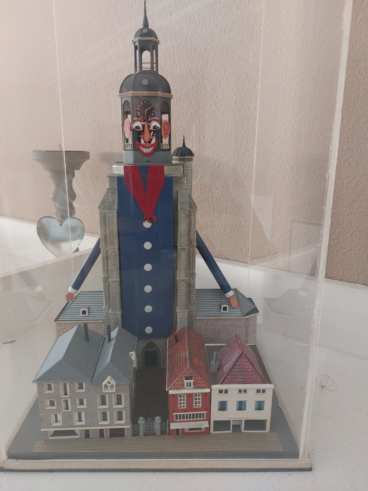 Peperbus maquette bergen op zoom, Ophalen