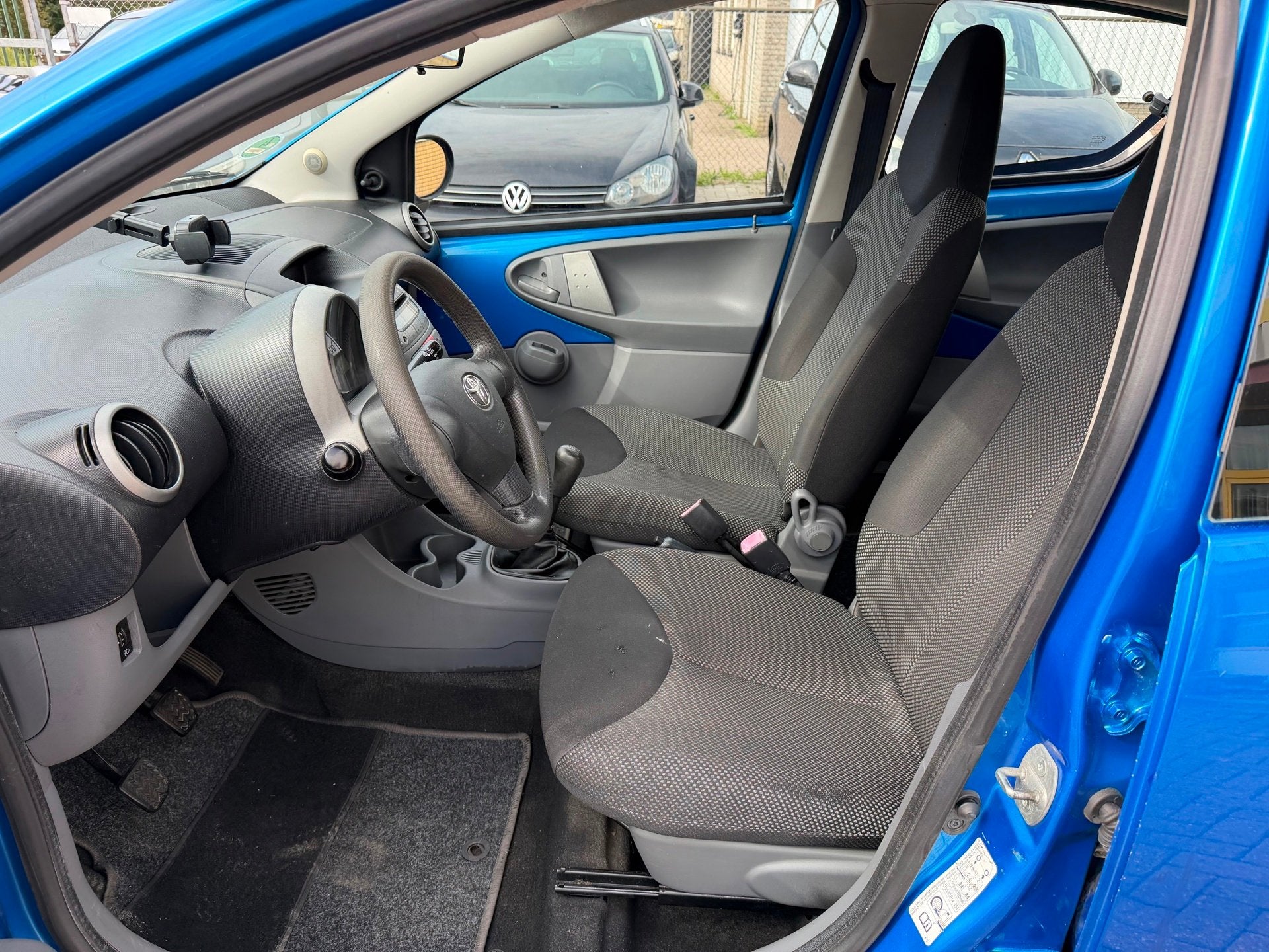 Toyota Aygo 1.0-12V Comfort, Auto's, Voorwielaandrijving, Dealer onderhouden, Stof, Gebruikt
