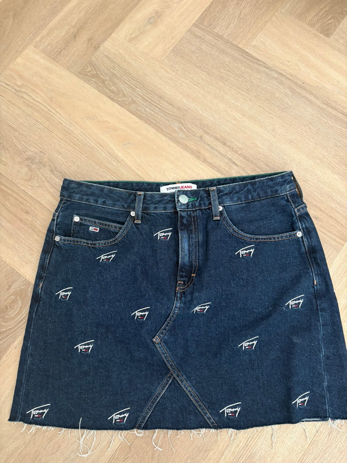 Tommy hilfiger rok nieuw, Maat 38/40 (M), Zo goed als nieuw, Boven de knie, Verzenden
