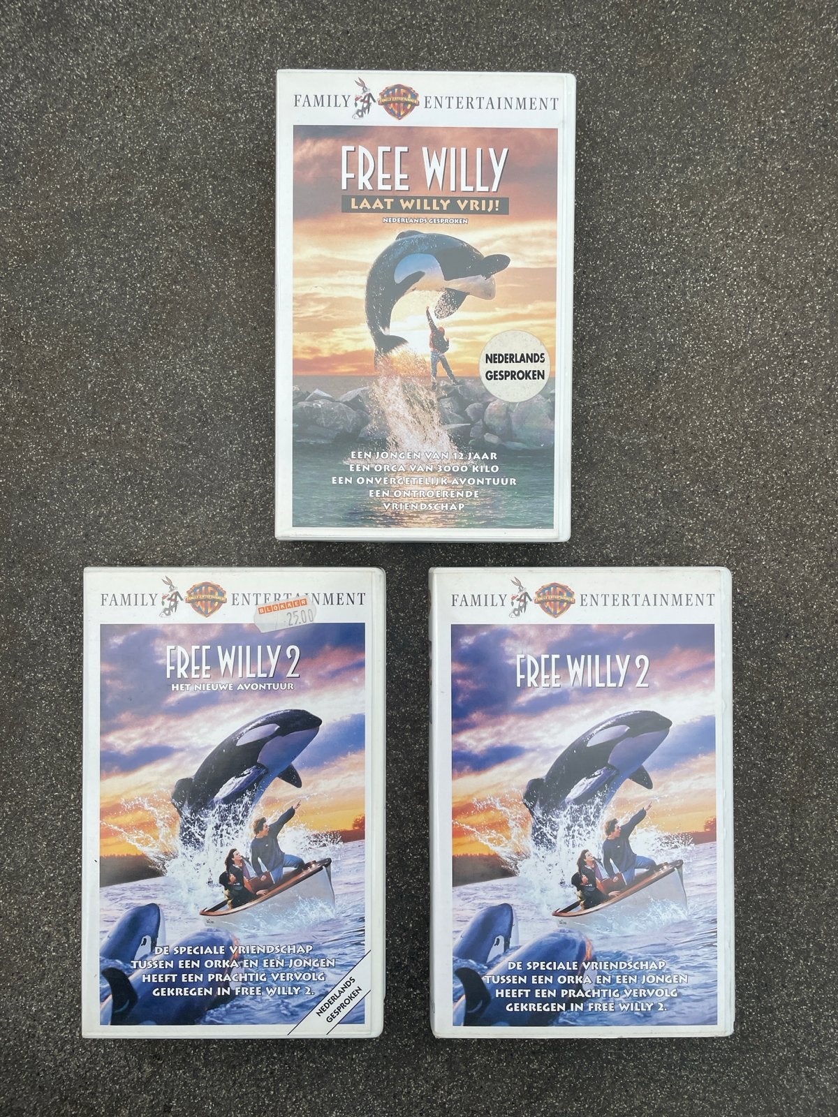 Free Willy 1 & 2 VHS Videobanden - Nederlands Gesproken, Cd's en Dvd's, Gebruikt, Alle leeftijden, Kinderfilm, VHS