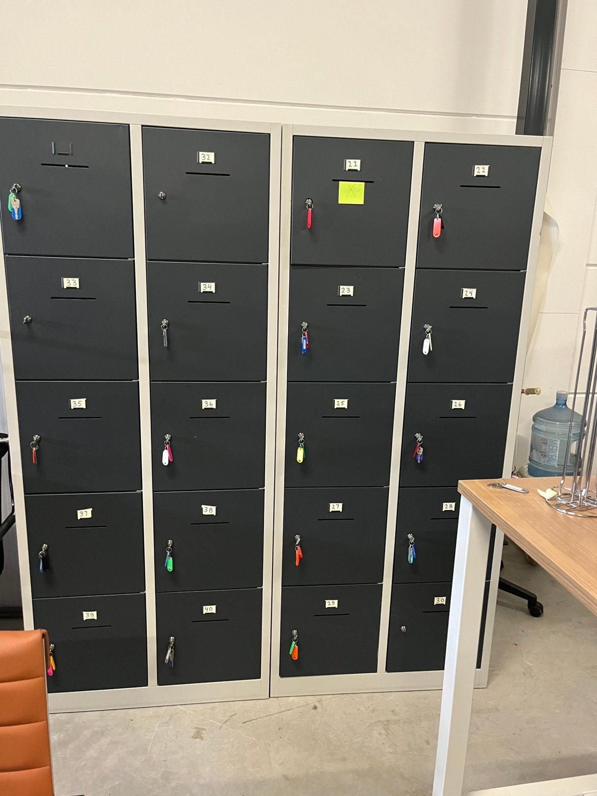 locker Locker met 8 vakken/ kastjes ,  3 kolommen te koop, Ophalen, Gebruikt, Bekijk ook mijn andere lockers, Modern