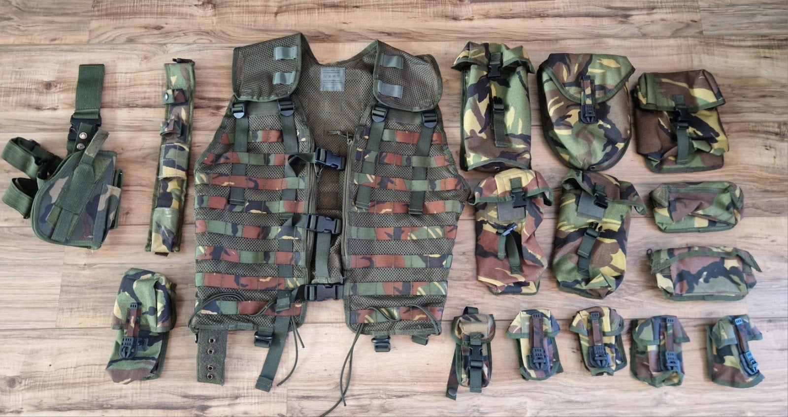 Nieuw KL modulair OPS vest Molle mt L incl alle opbouwtassen, Verzamelen, Ophalen of Verzenden, Landmacht, Nederland, Kleding of Schoenen