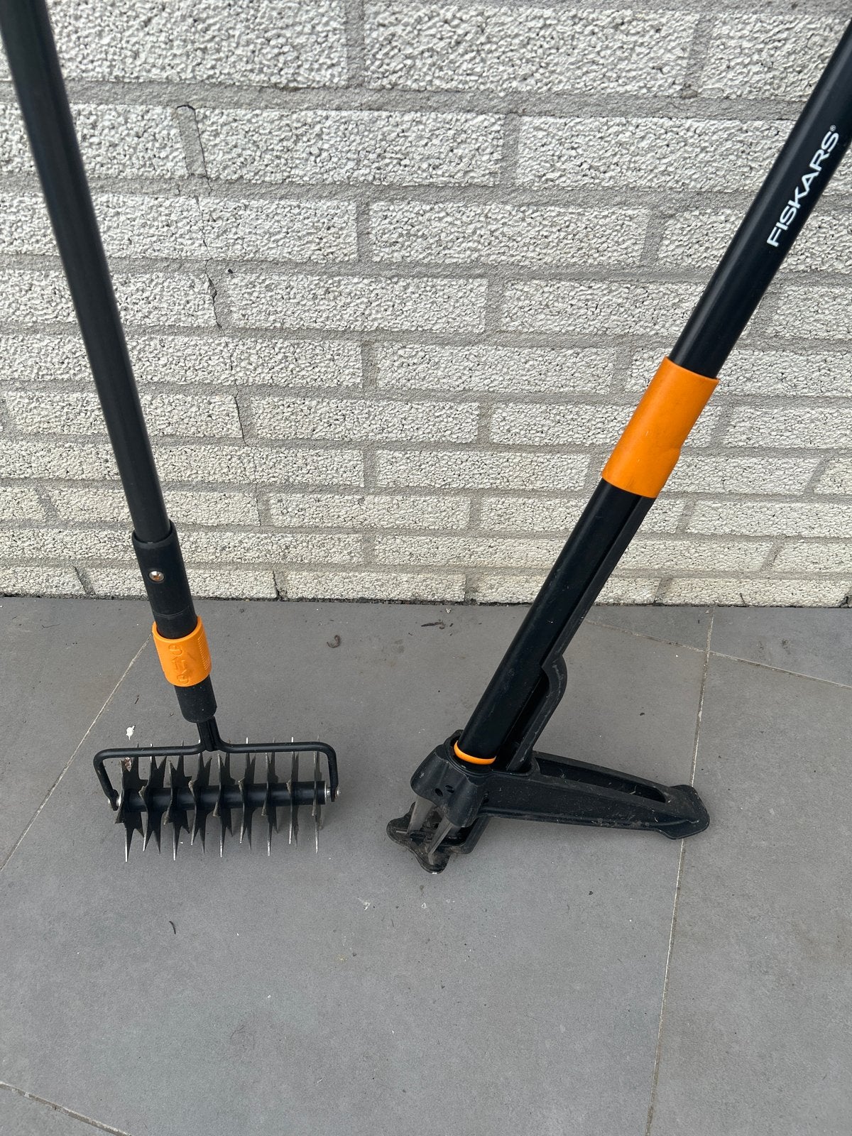 Fiskars onkruidsteker en cultivator set, Tuin en Terras, Hand-tuingereedschap, Ophalen of Verzenden, Zo goed als nieuw, Onkruidsteker