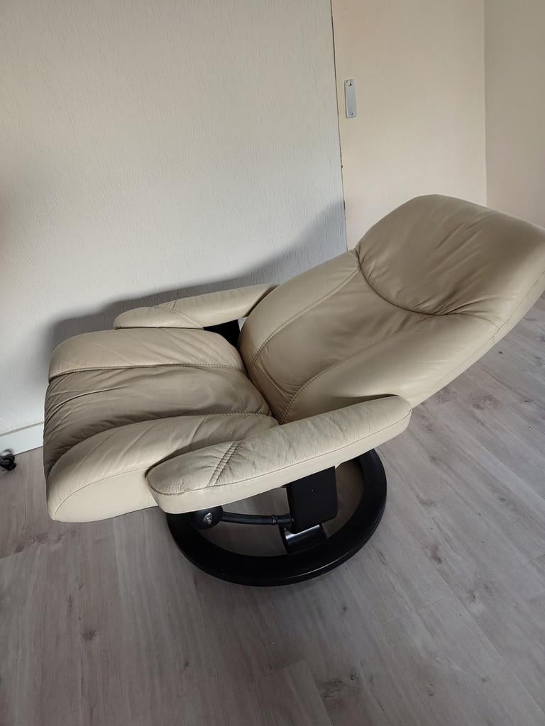 Stressless fauteuil creme, Huis en Inrichting, Fauteuils, Ophalen, Gebruikt, Leer