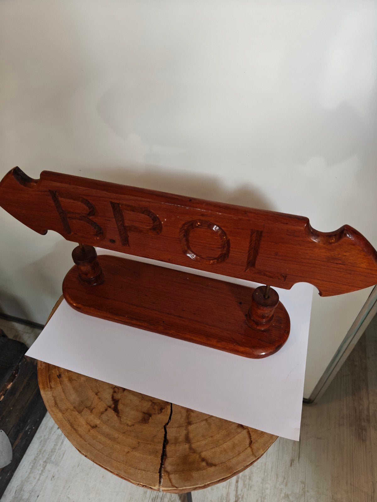 Oud MAHONIE HOUT Scheeps naambord 40 x 18 cm mooie staat, Gebruikt, Gebruiksvoorwerp, Motorboot of Zeilboot, Ophalen of Verzenden