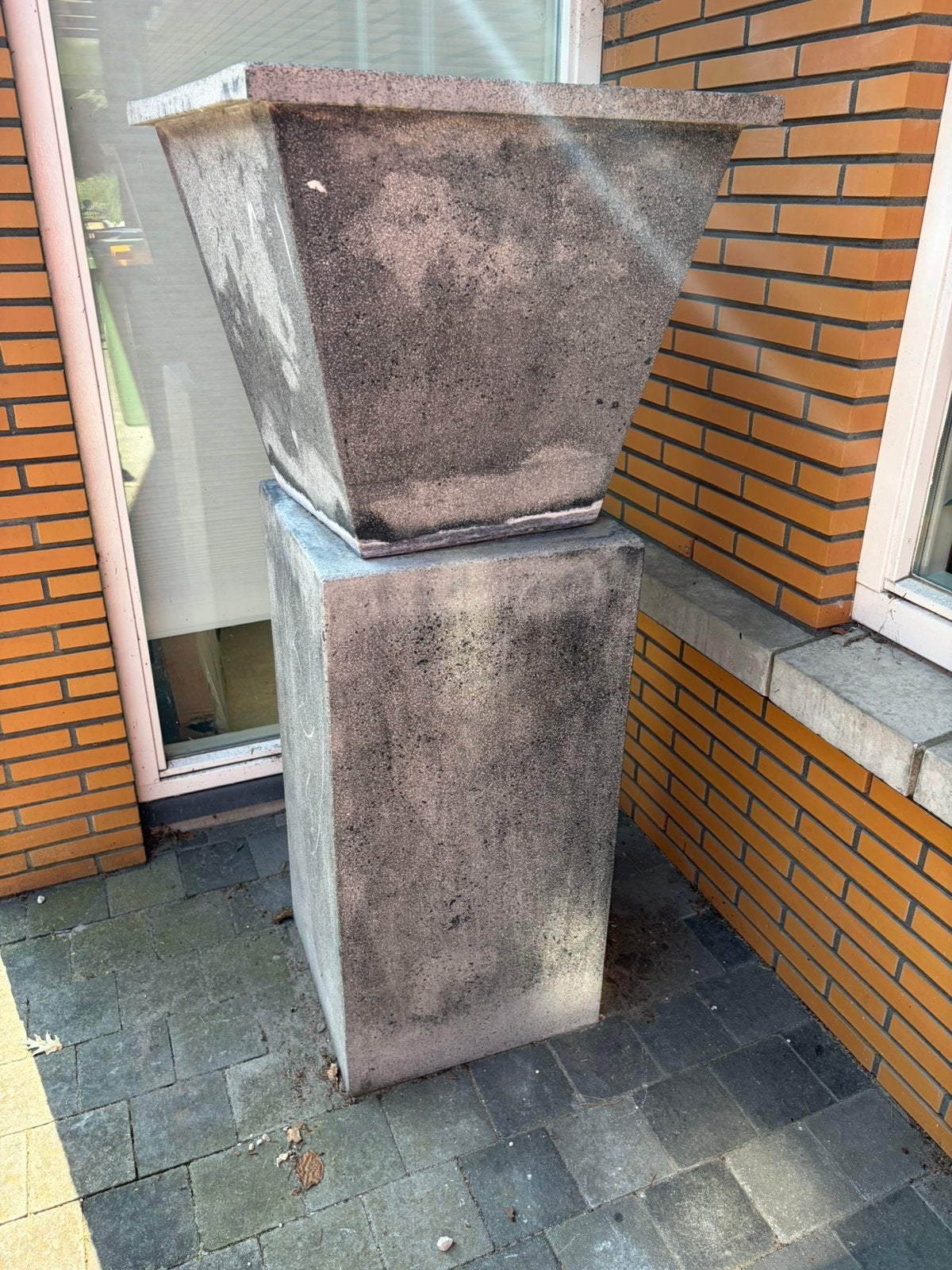 Plantenbak op sokkel, Ophalen, Steen, Gebruikt, 100 cm of meer