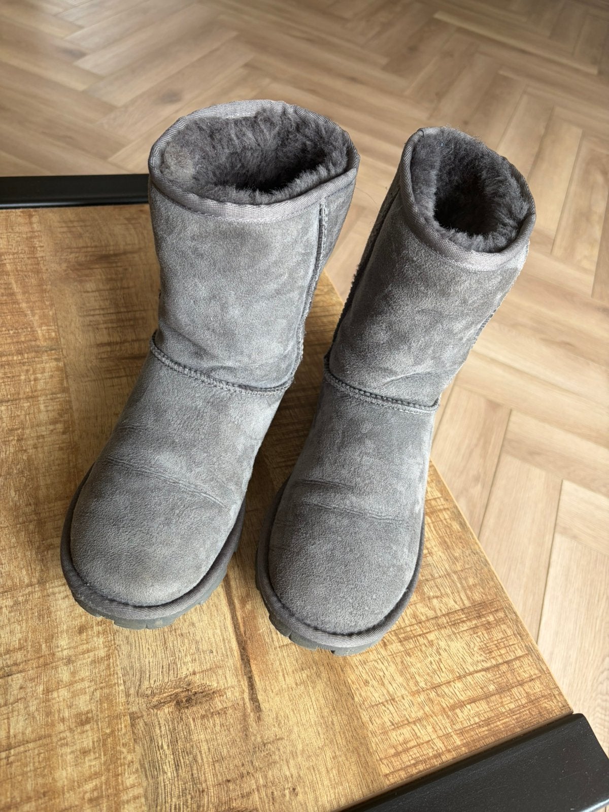 Uggs, Kleding | Dames, Schoenen, Ophalen, Zo goed als nieuw, Grijs