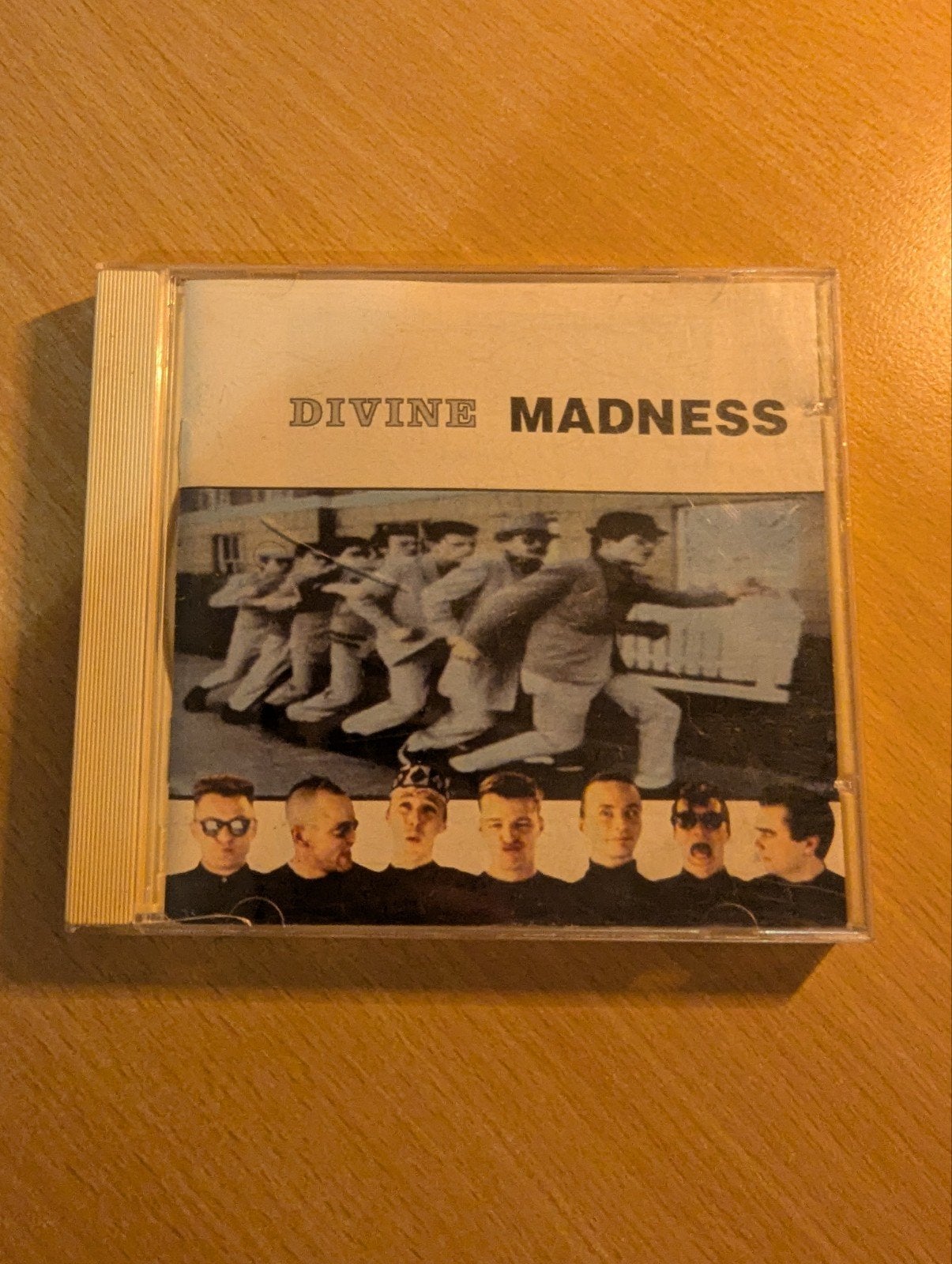Madness - Divine Madness CD (Pop, Ska), Ophalen of Verzenden, Gebruikt, Pop, Verzamelalbum