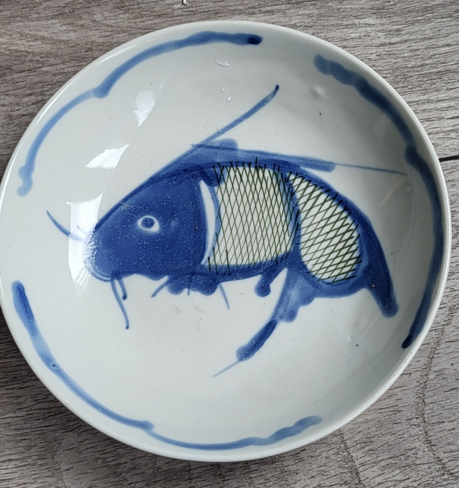 Vintage Japanse kom met handgeschilderde vis, Antiek en Kunst, Ophalen of Verzenden