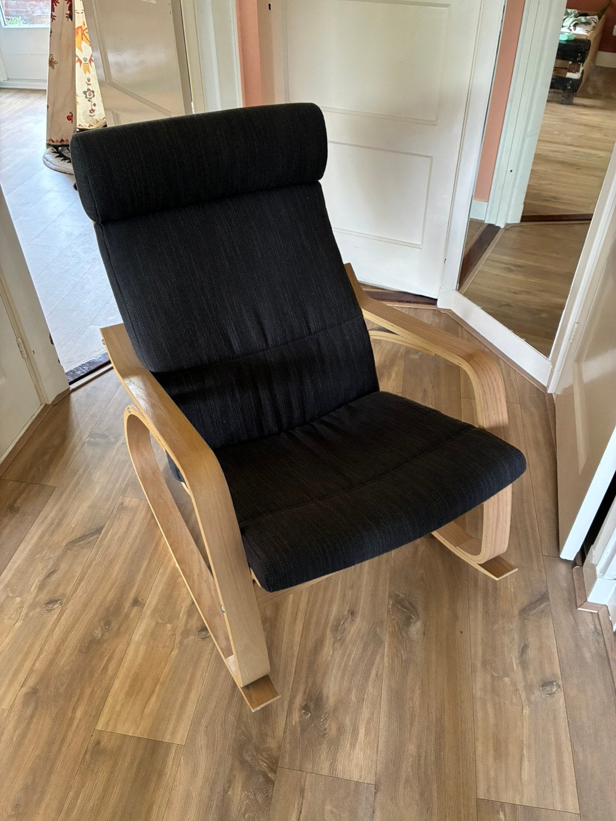 Schommelstoel poang van ikea, Huis en Inrichting, Fauteuils, Ophalen, Zo goed als nieuw, Hout, 50 tot 75 cm