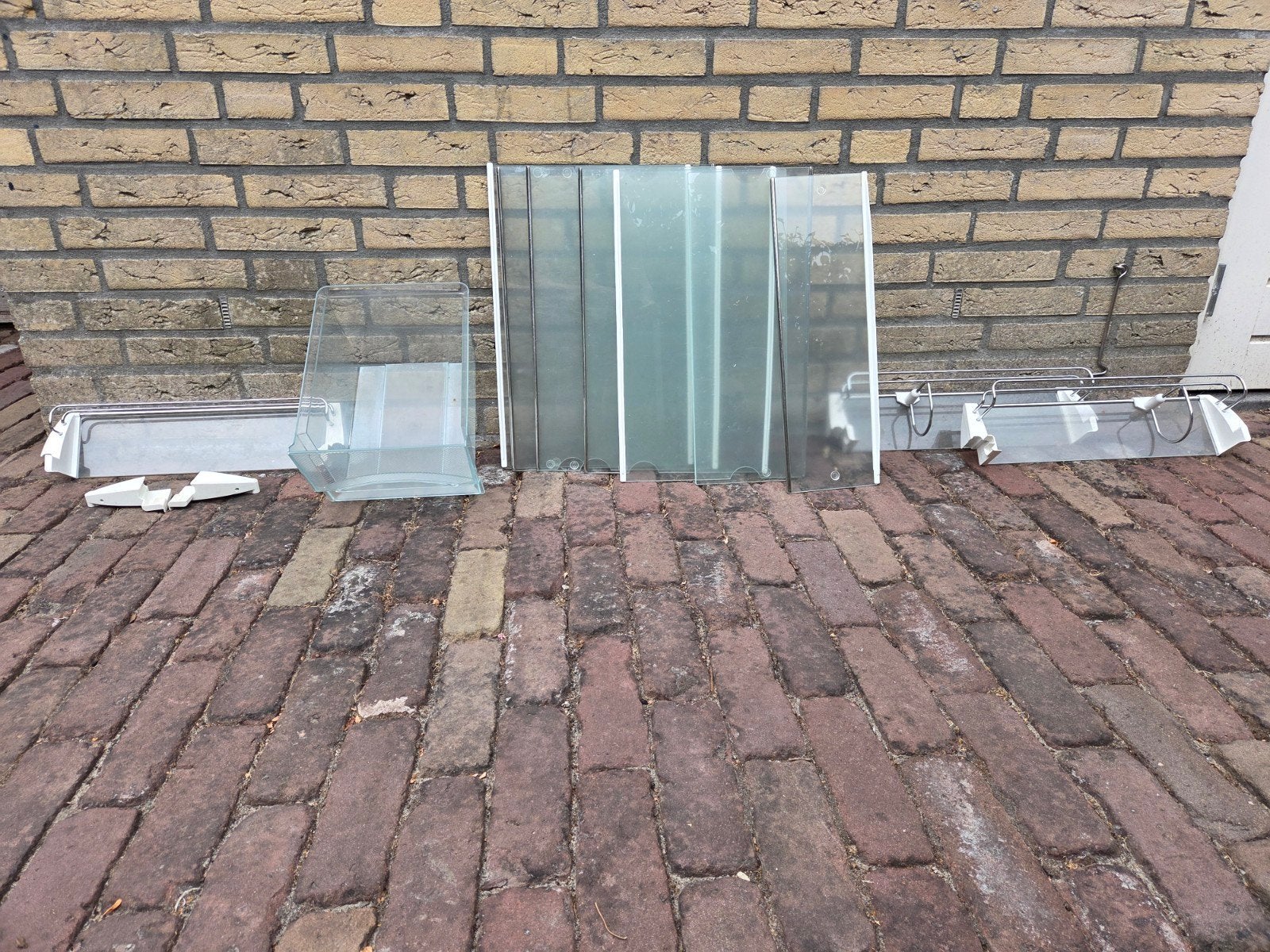 Onderdelen Liebherr inbouw koelkast (glasplaten, houders), Witgoed en Apparatuur, Onderdelen en Toebehoren, Ophalen