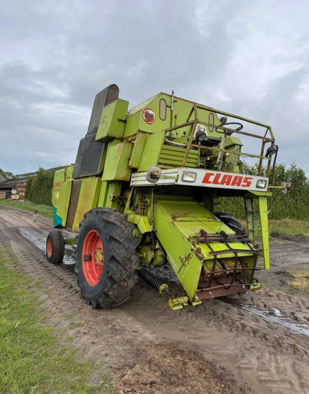 Claas senator combine, Ophalen