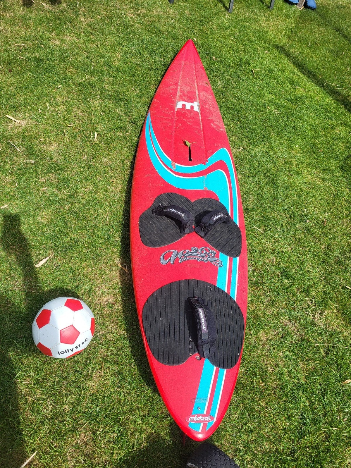 Mistral M263 Concept Windsurfplank - Waveboard, Watersport en Boten, Gebruikt, Plank, Ophalen, Met voetbanden