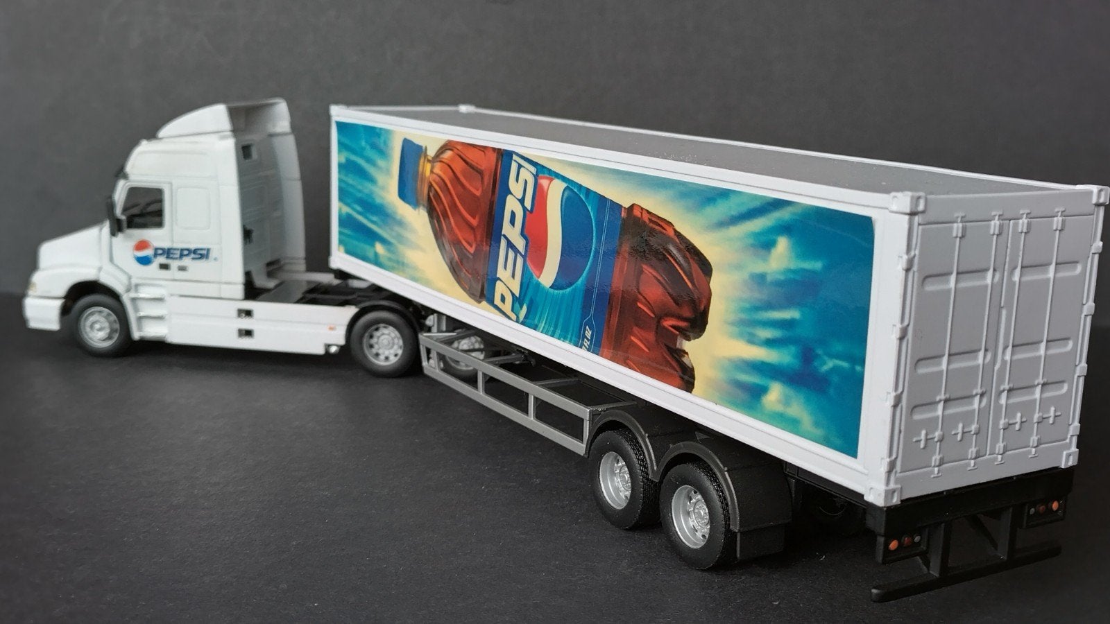 Volvo NH 12 Pepsi Cola 1:50 Cararama Pol, Overige merken, ., Cararama, Ophalen of Verzenden