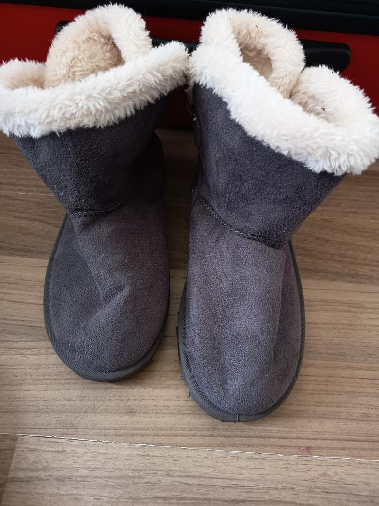 Primark laarzen maat 32/33, Kinderen en Baby's, Kinderkleding | Schoenen en Sokken, Gebruikt, Meisje, Ophalen of Verzenden, Laarzen