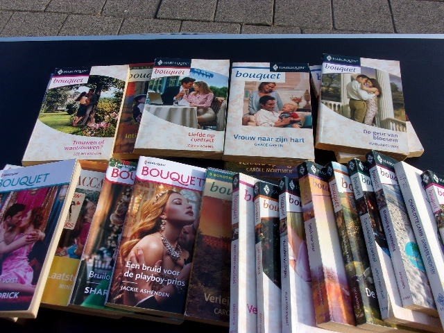 romans harlequin, Boeken, Ophalen of Verzenden, Gelezen