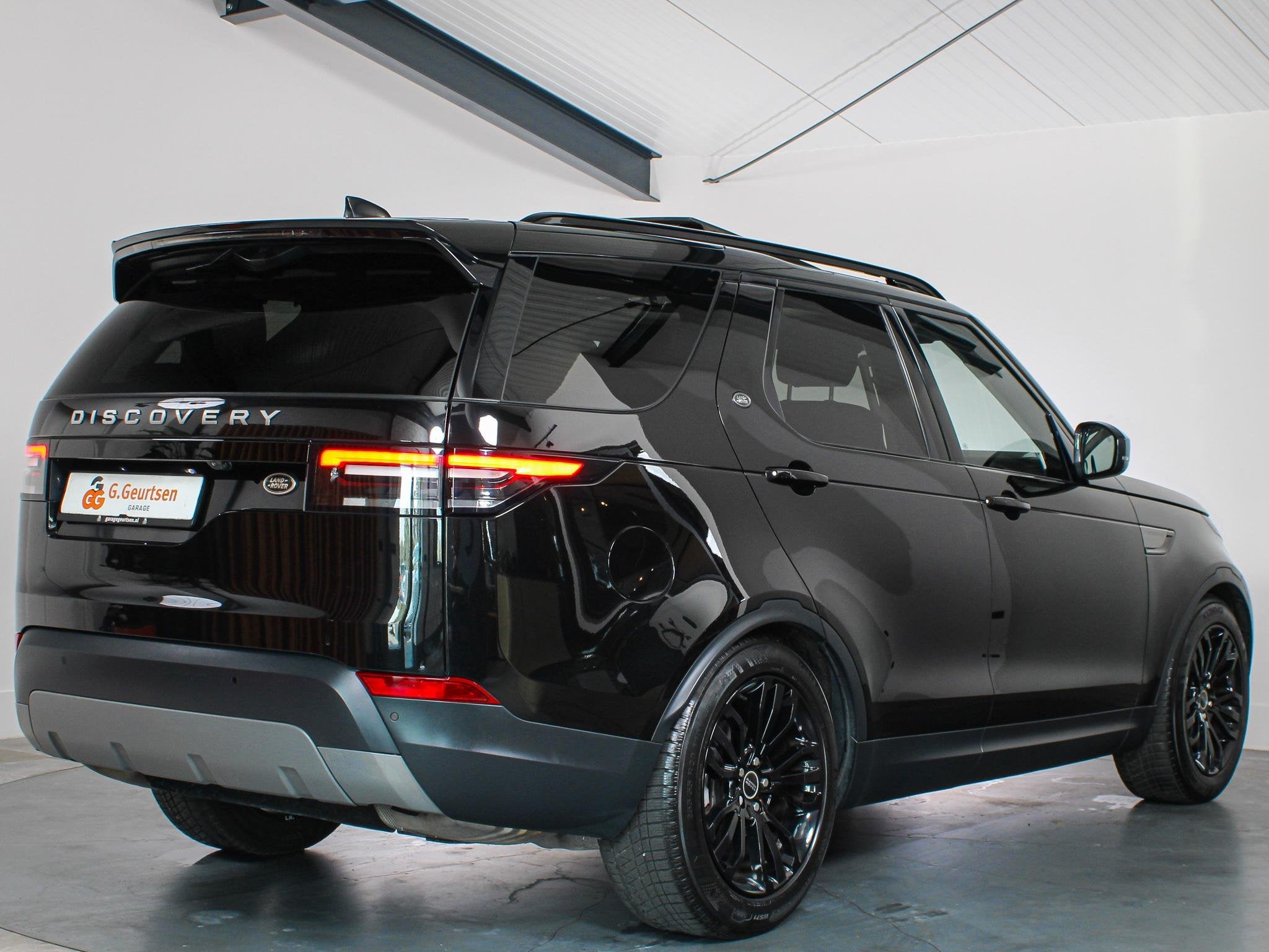 Land Rover Discovery 2.0 Si4 HSE 7-Persoons, Panoramadak, Lu, Automaat, Gebruikt, 4 cilinders, 7 stoelen
