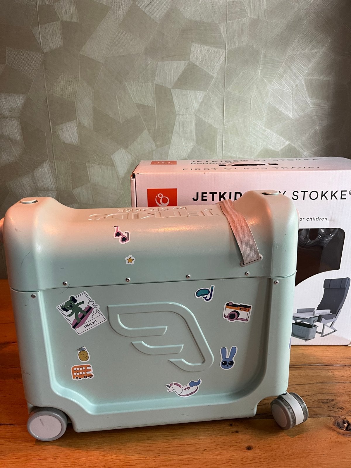 JetKids by Stokke BedBox - Reiskoffer en bed voor kinderen, Ophalen, Gebruikt