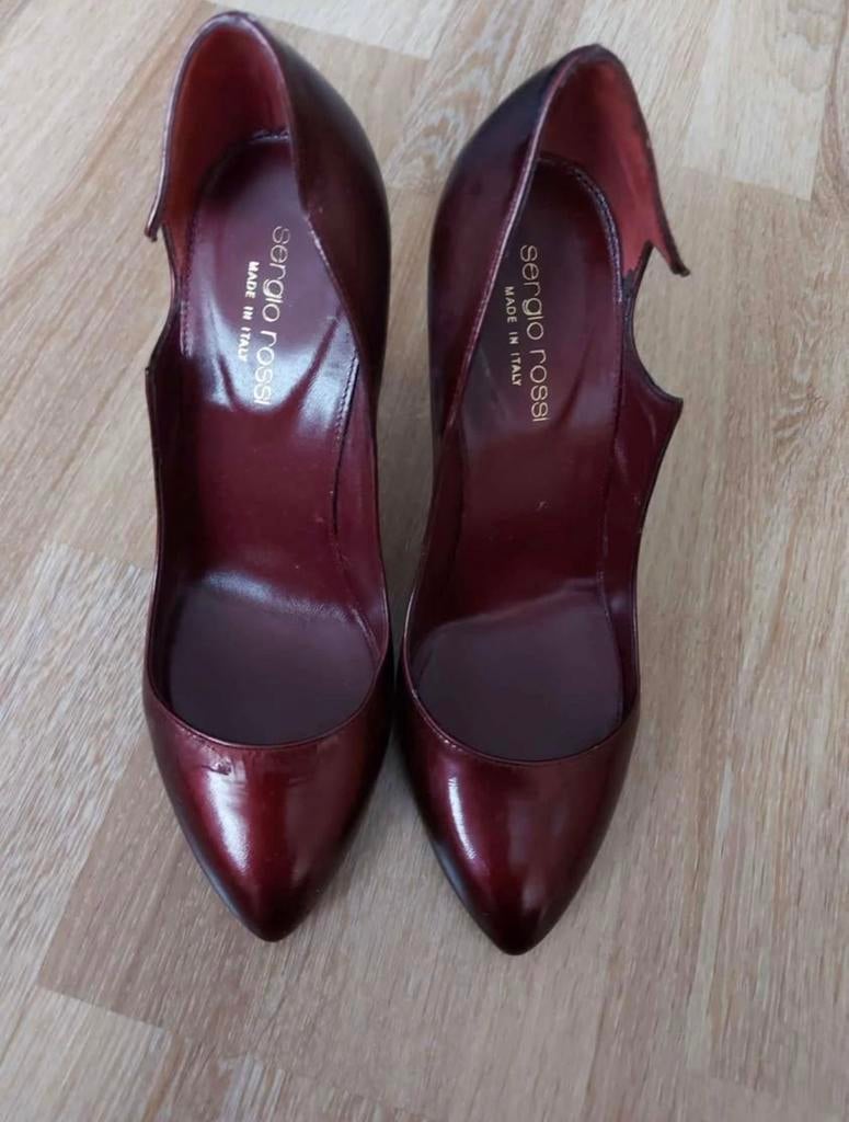 Sergio Rossi hakken maat 37, Kleding | Dames, Schoenen, Ophalen of Verzenden, Gedragen, Rood, Pumps