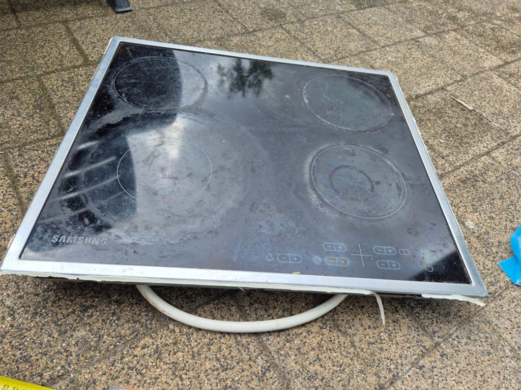 Samsung Keramische Kookplaat - Gebruikt, Witgoed en Apparatuur, Kookplaten, Gebruikt, Keramisch, Vrijstaand, 4 kookzones