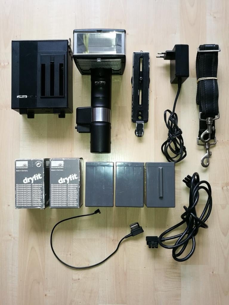 Metz 60 CT 1 Flitser - Vintage Camera Flitslicht, Ophalen of Verzenden, Gebruikt, Metz, Kantelbaar