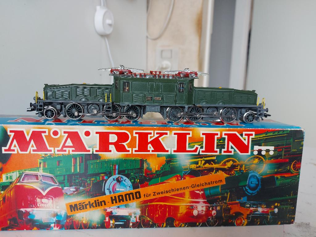 Marklin HAMO 8356 Krokodil, Hobby en Vrije tijd, Modeltreinen | H0, Zo goed als nieuw, Locomotief, Wisselstroom, Märklin, Ophalen of Verzenden