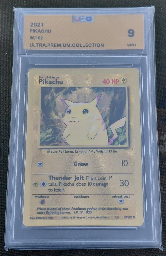 Pokemon pikachu ultra premium collection 2021 lees beschrijv, Hobby en Vrije tijd, Verzamelkaartspellen | Pokémon, Ophalen of Verzenden