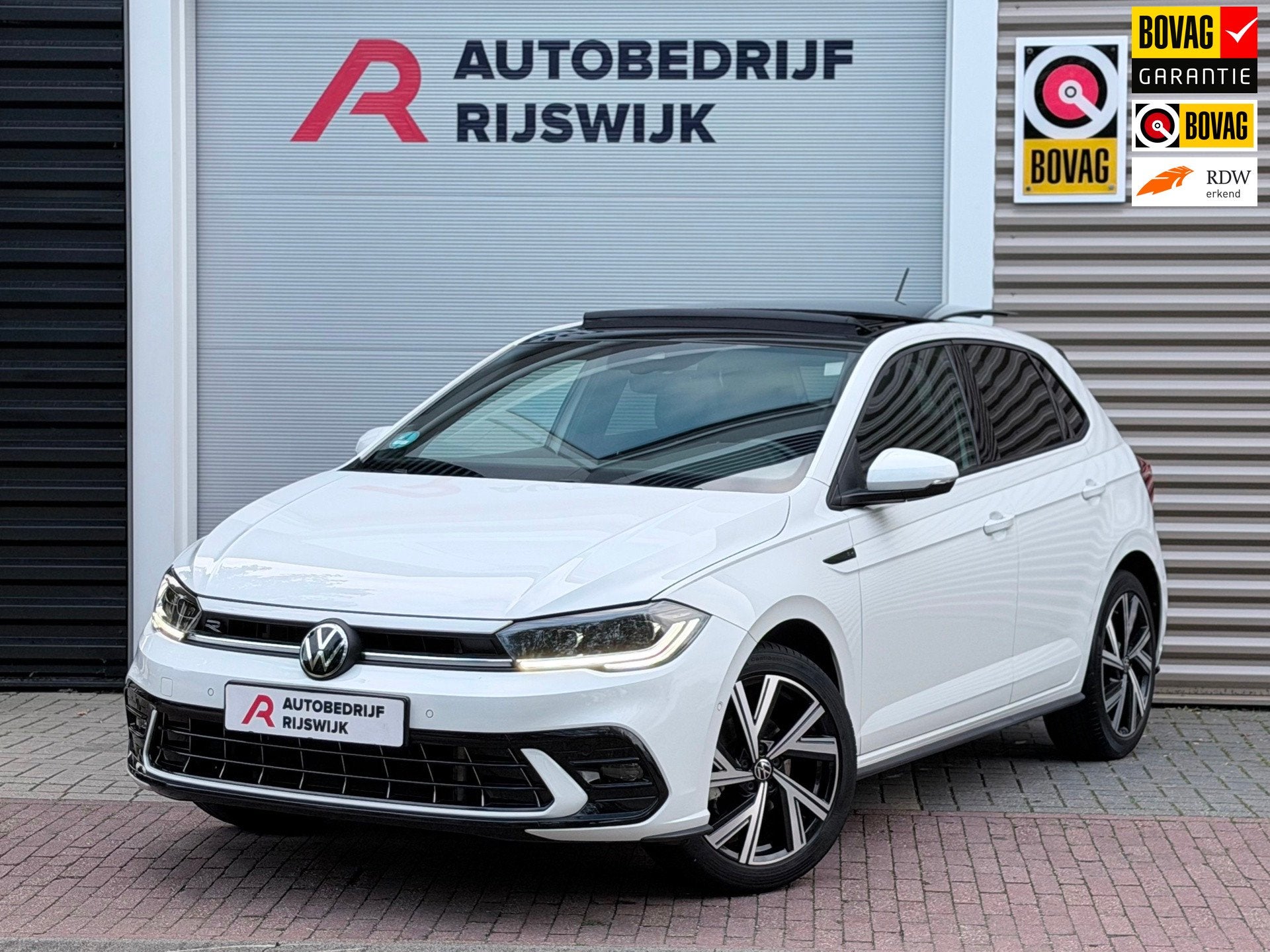 Volkswagen Polo 1.0 TSI R-Line Pano/Keyless/IQ.Light, Gebruikt, 1096 kg, Wit, Bedrijf