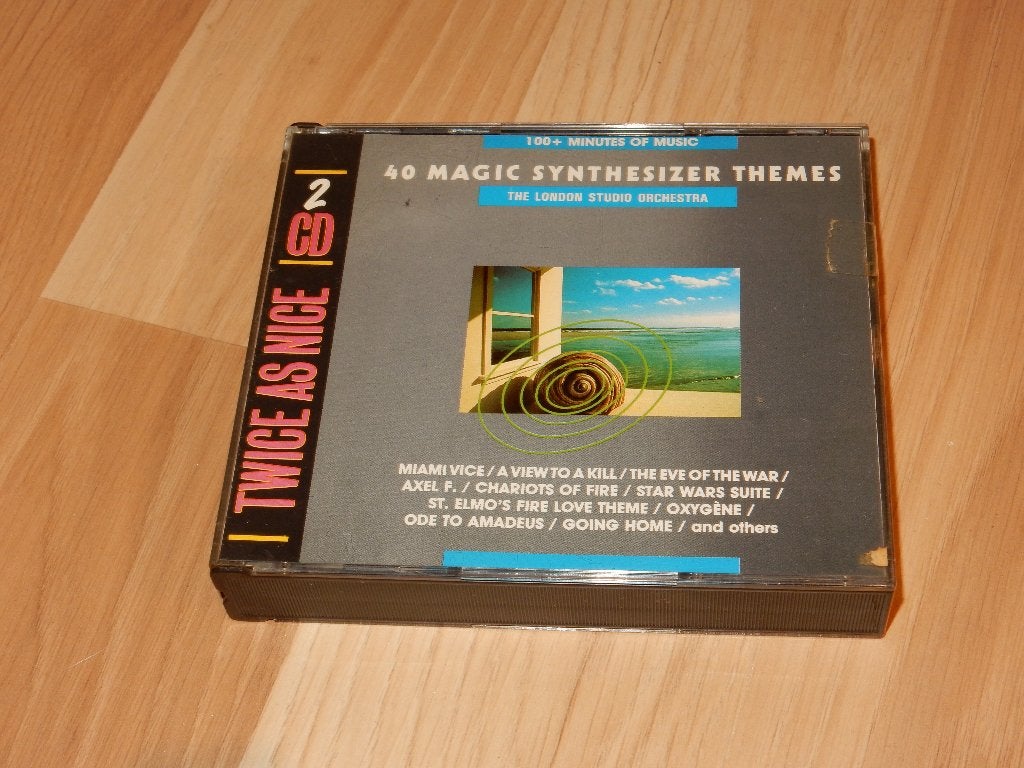 2Cd: 40 Magic Synthesizers Themes, 1989, te koop., Cd's en Dvd's, Ophalen of Verzenden, Zo goed als nieuw
