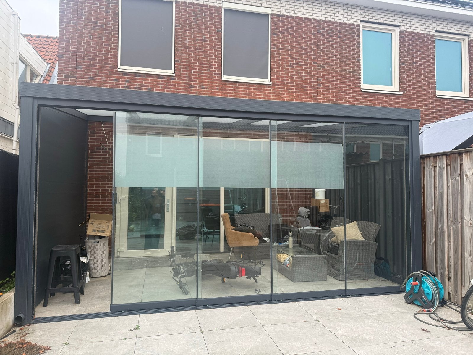 Moderne Veranda met Glazen Schuifwanden, Ophalen, Zo goed als nieuw, Veranda
